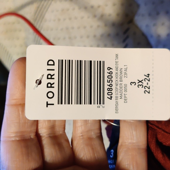 Torrid Everyday Rib Scoop Neck Hook And Eye Tank - Picture 4 of 4